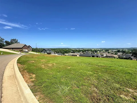 540 Woodlands Drive