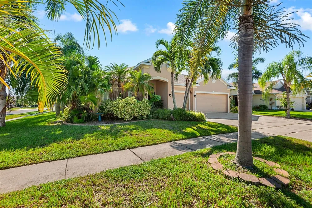 443 YORK DALE DRIVE Ruskin, FL 33570