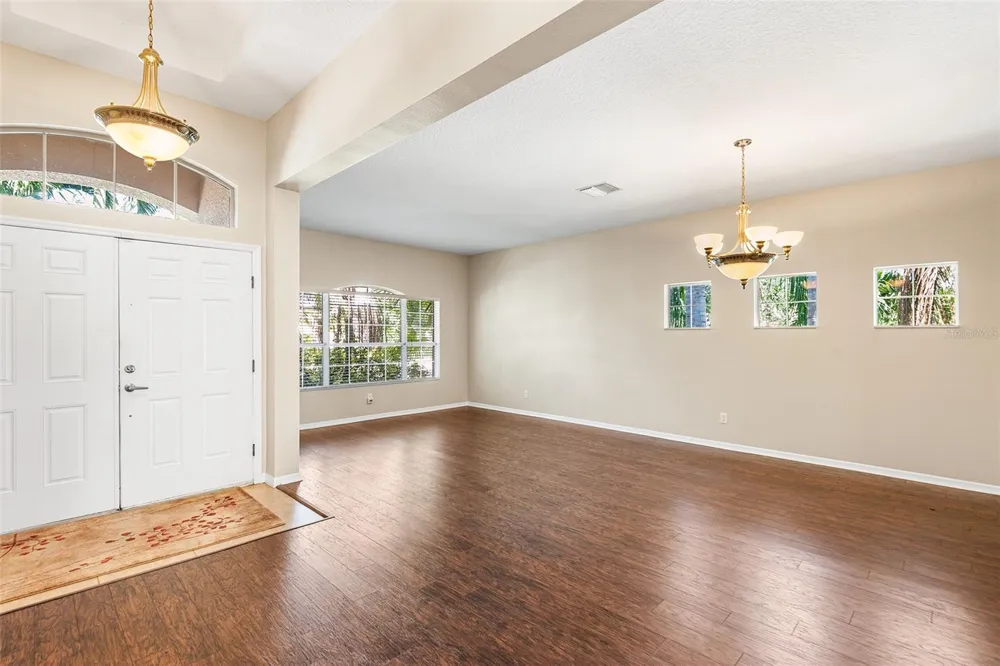 443 YORK DALE DRIVE Ruskin, FL 33570