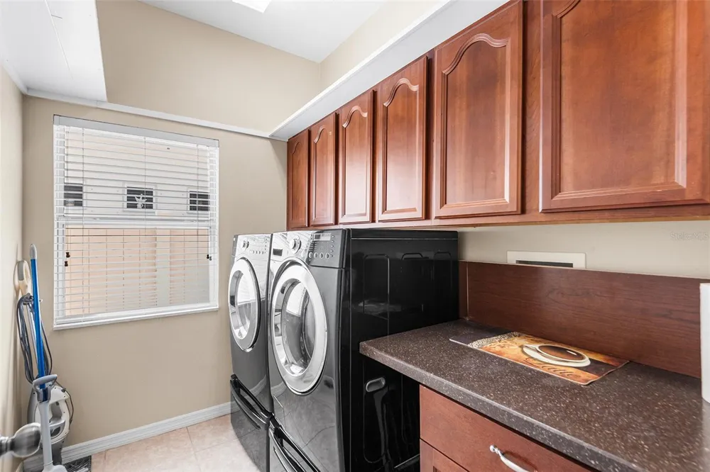 443 YORK DALE DRIVE Ruskin, FL 33570