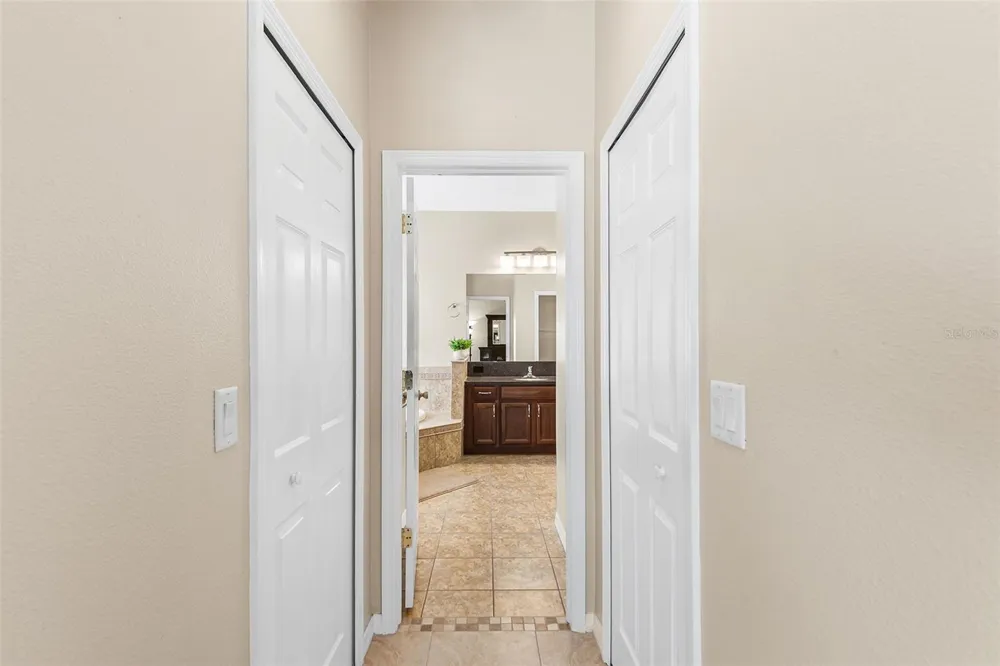 443 YORK DALE DRIVE Ruskin, FL 33570