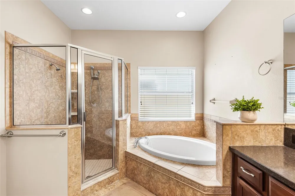 443 YORK DALE DRIVE Ruskin, FL 33570