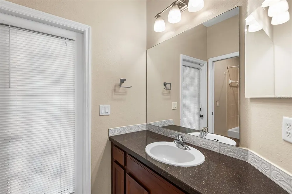 443 YORK DALE DRIVE Ruskin, FL 33570