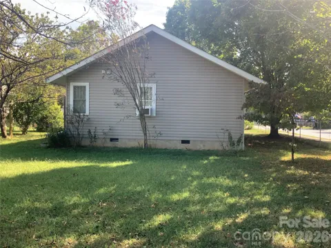 17 Buttonwood Court