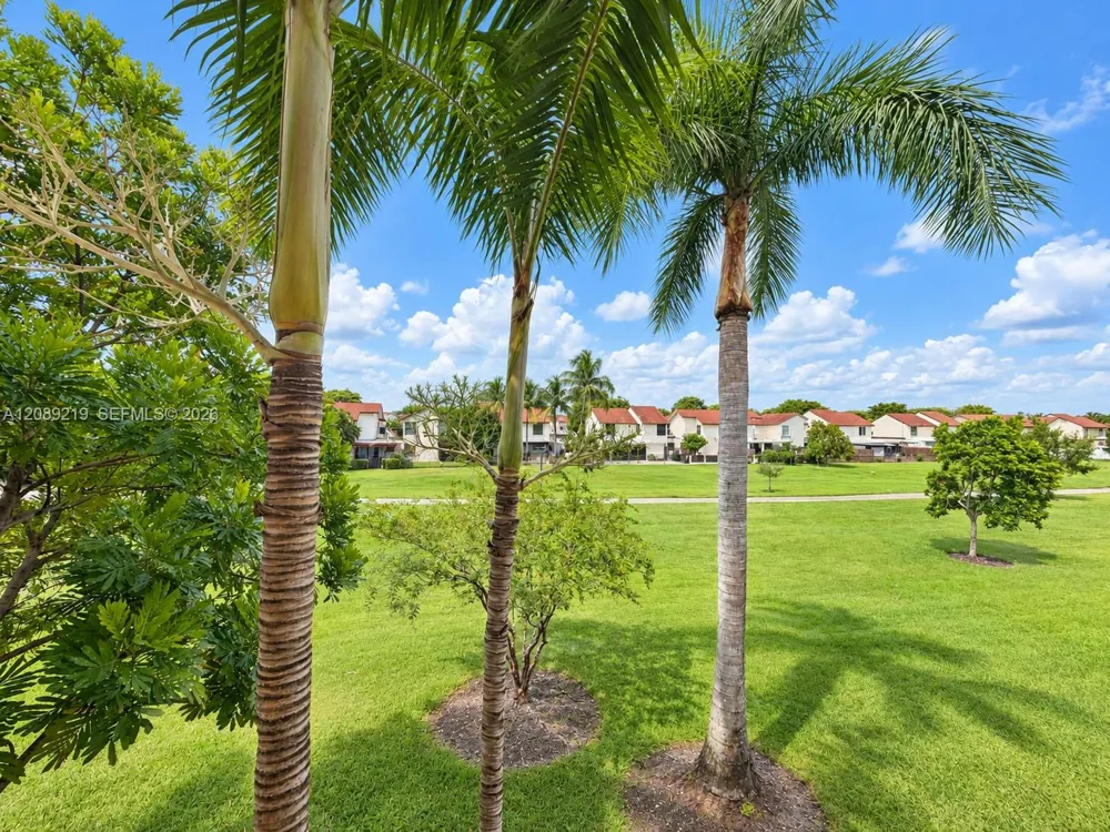 10242 NW 7th St #203 Miami, FL 33172