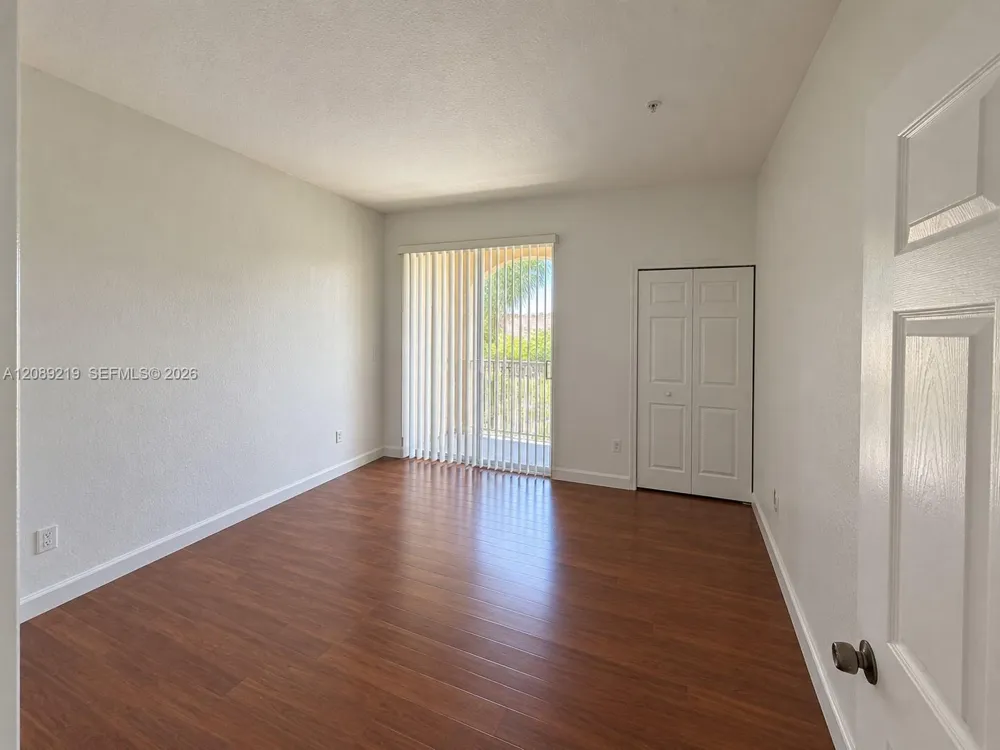 10242 NW 7th St #203 Miami, FL 33172