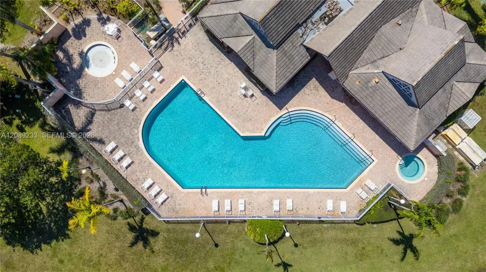 816 NW 208th Way Pembroke Pines, FL 33029