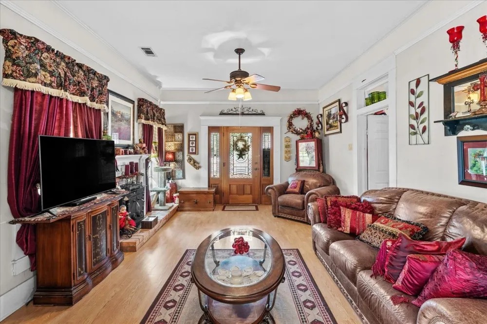 707 Magnolia Avenue Hubbard, TX 76648