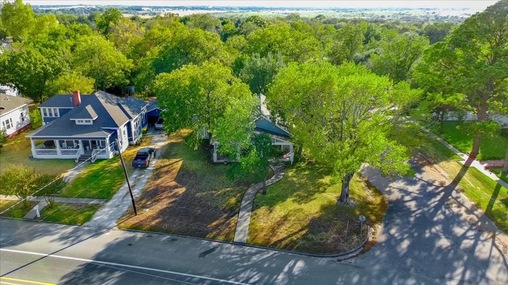 707 Magnolia Avenue Hubbard, TX 76648