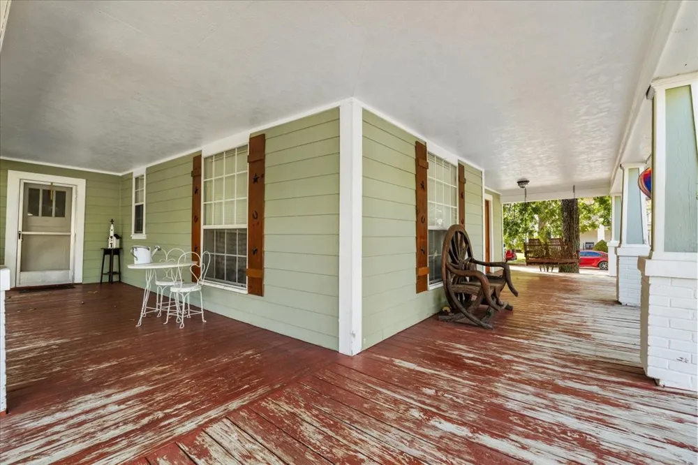 707 Magnolia Avenue Hubbard, TX 76648