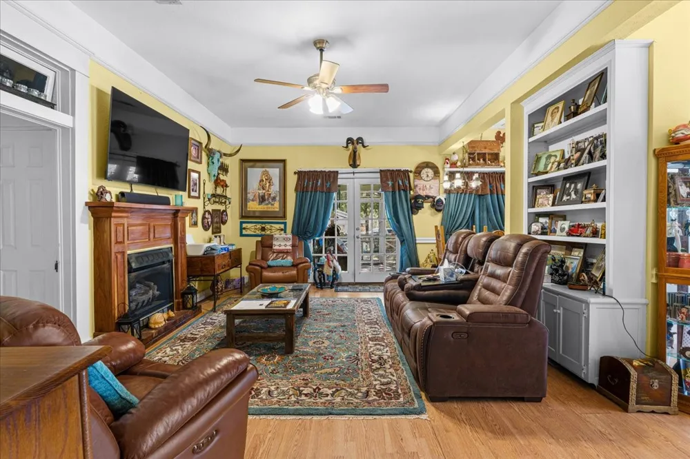 707 Magnolia Avenue Hubbard, TX 76648