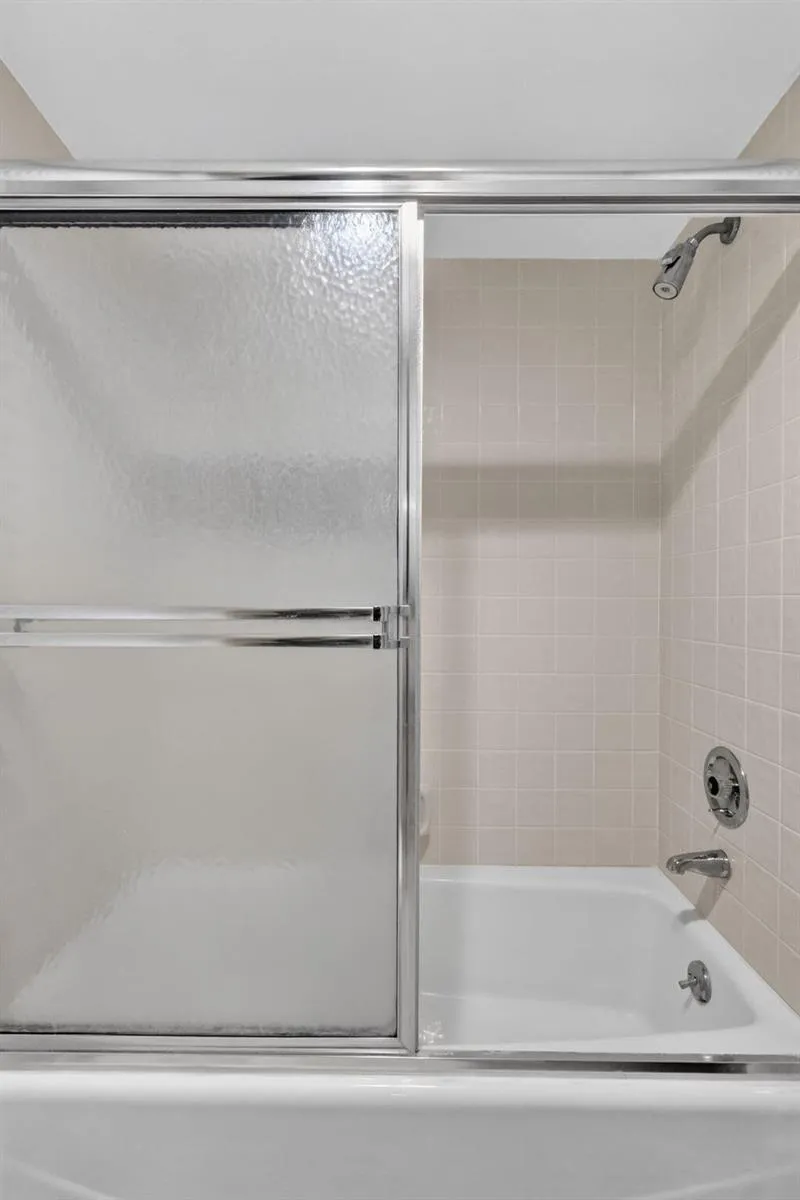 5080 Ocean Drive #14-D Singer Island, FL 33404