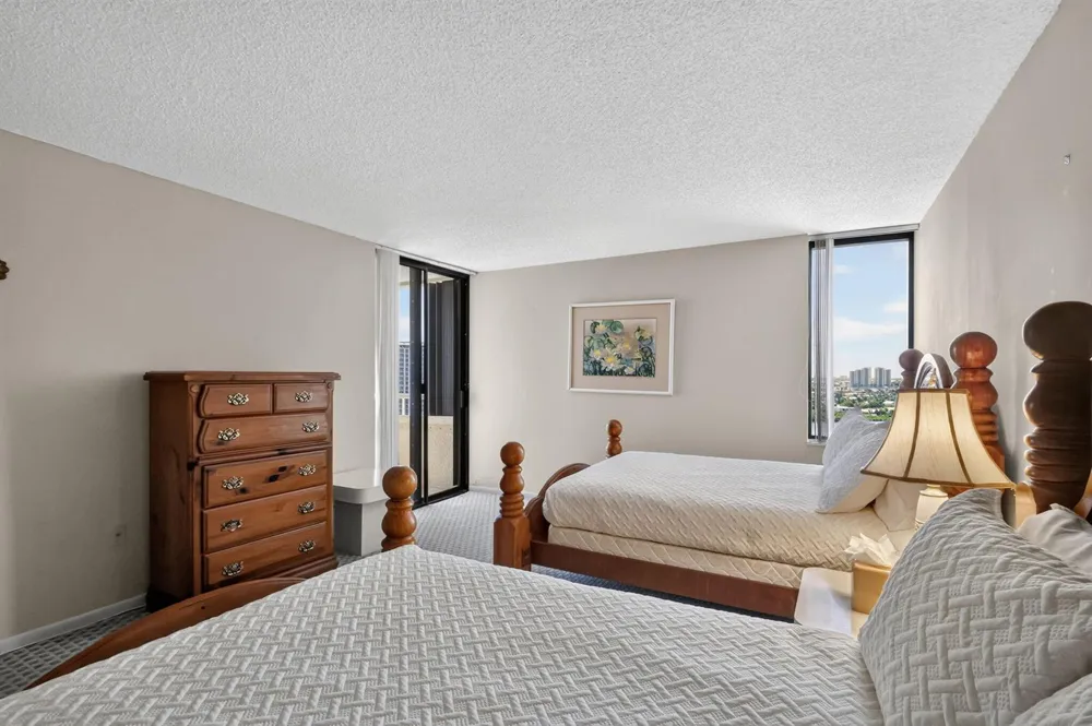 5080 Ocean Drive #14-D Singer Island, FL 33404