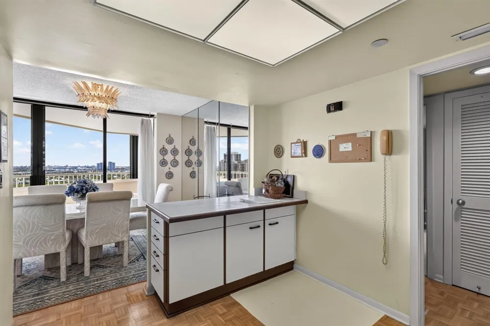 5080 Ocean Drive #14-D Singer Island, FL 33404