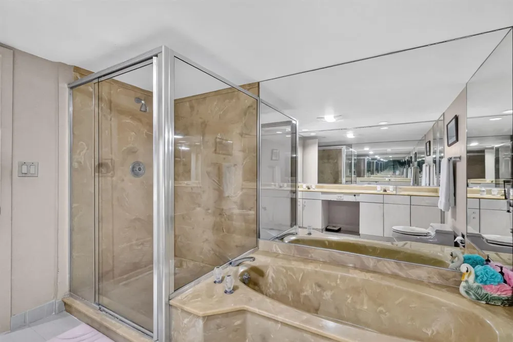 5080 Ocean Drive #14-D Singer Island, FL 33404