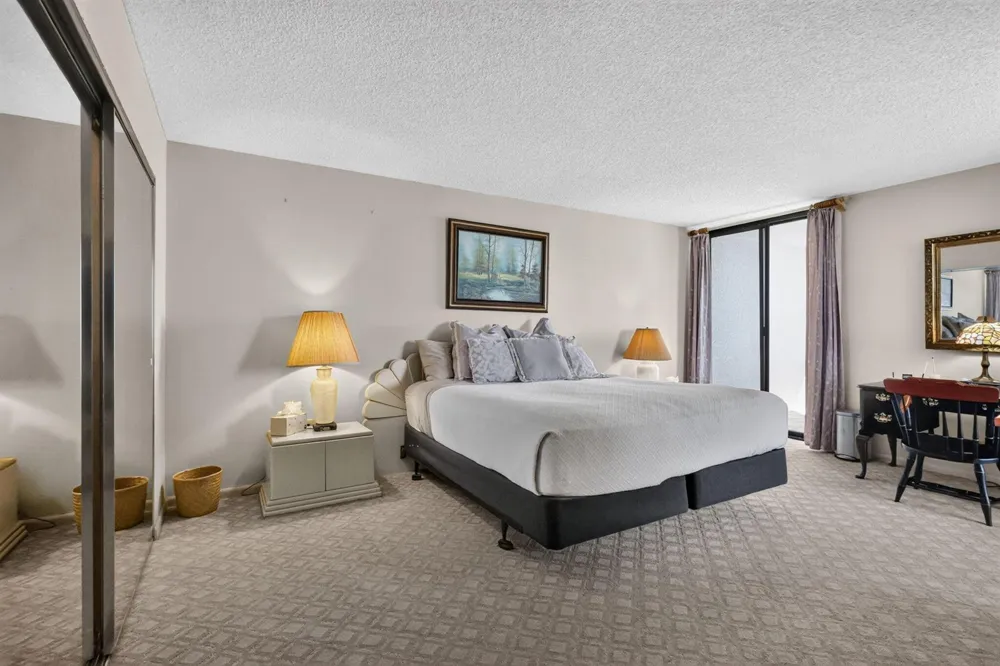 5080 Ocean Drive #14-D Singer Island, FL 33404