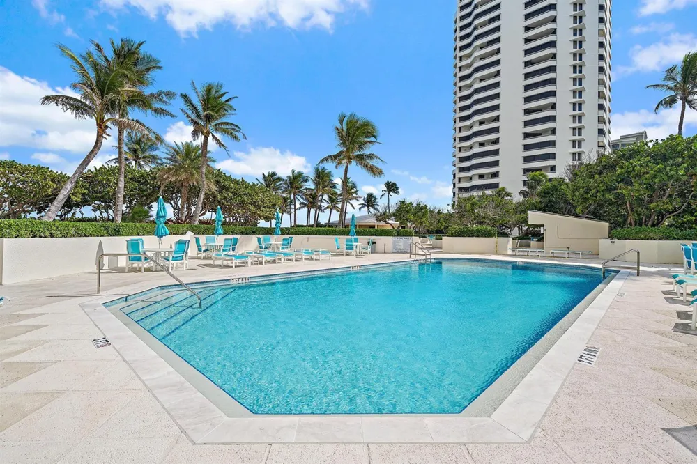 5080 Ocean Drive #14-D Singer Island, FL 33404