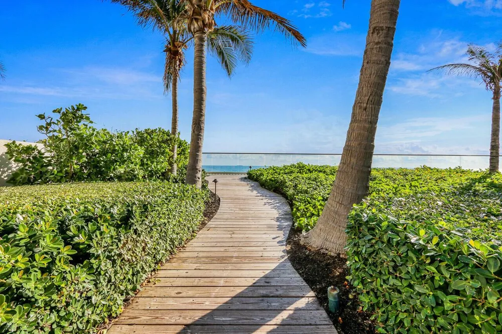 5080 Ocean Drive #14-D Singer Island, FL 33404
