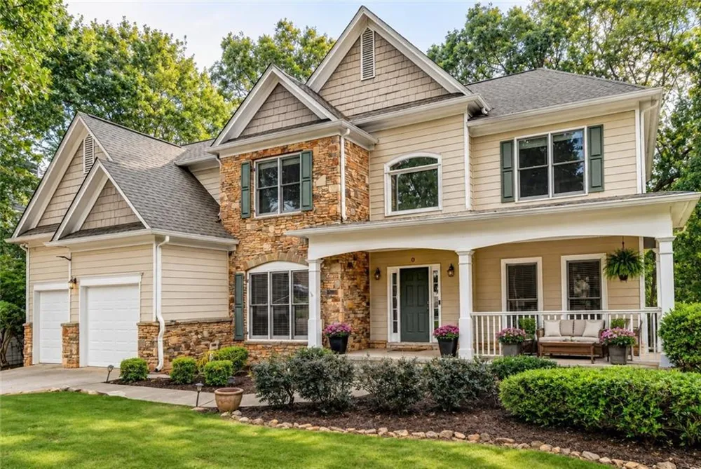 3545 Sentry View Trace Suwanee, GA 30024