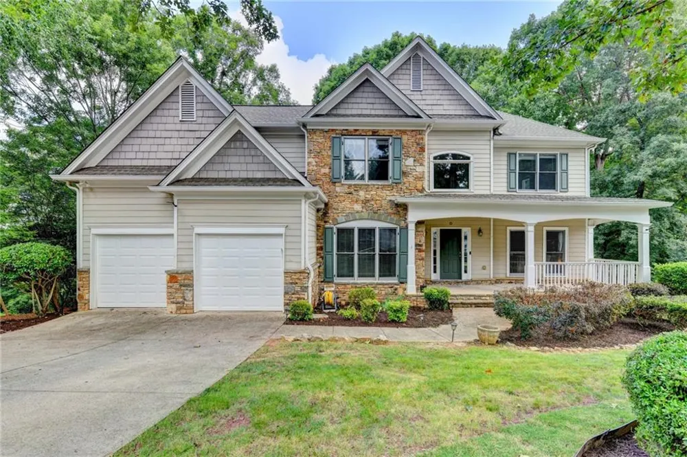 3545 Sentry View Trace Suwanee, GA 30024