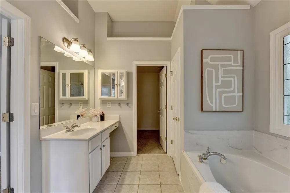 3545 Sentry View Trace Suwanee, GA 30024