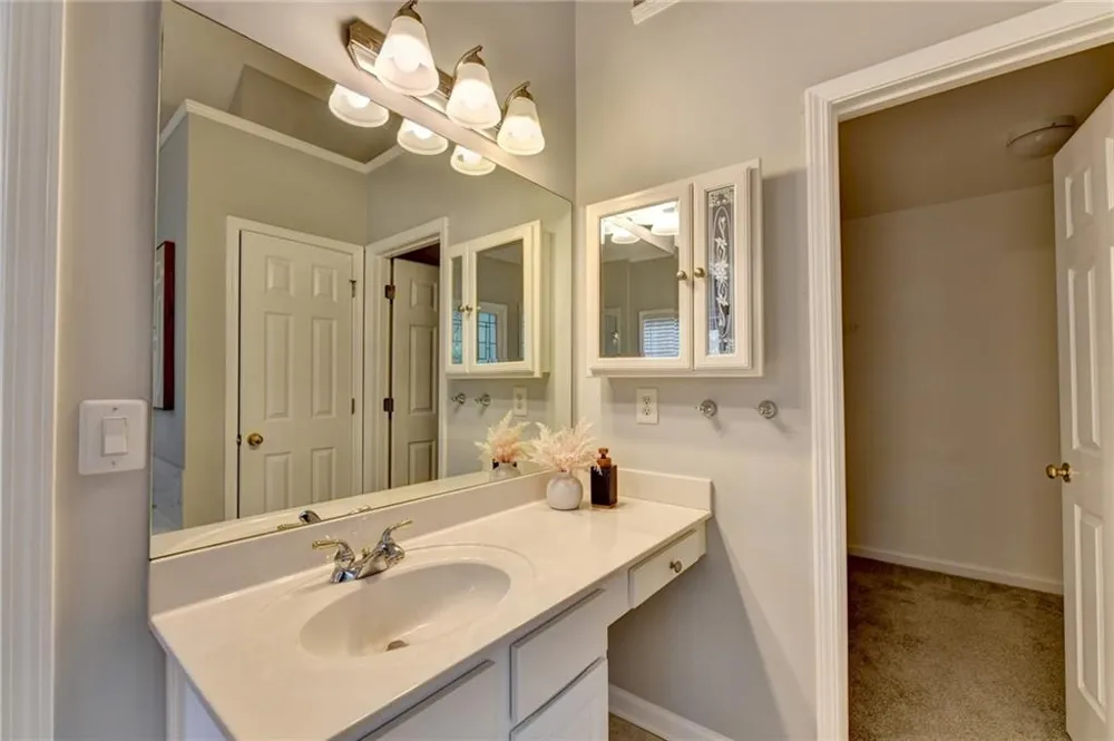 3545 Sentry View Trace Suwanee, GA 30024
