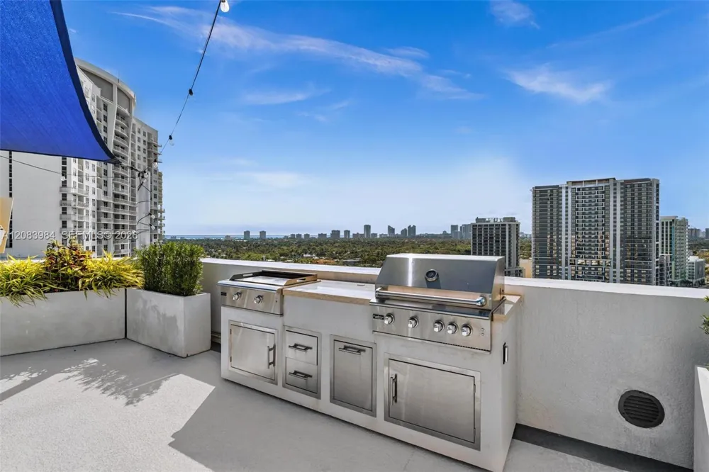 1830 Radius Dr #1102 Hollywood, FL 33020