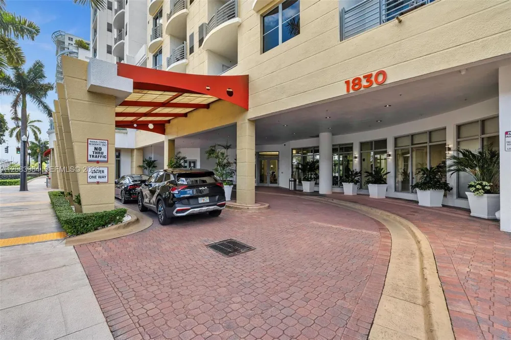 1830 Radius Dr #1102 Hollywood, FL 33020