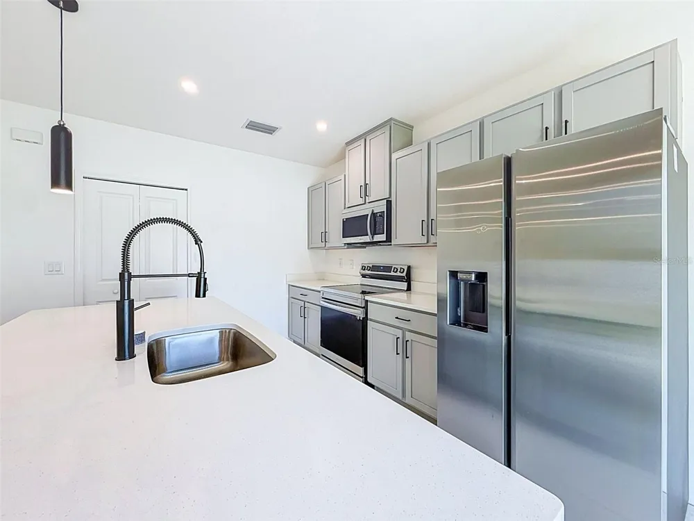 805 WHISPERING PINES ROAD Cape Coral, FL 33993