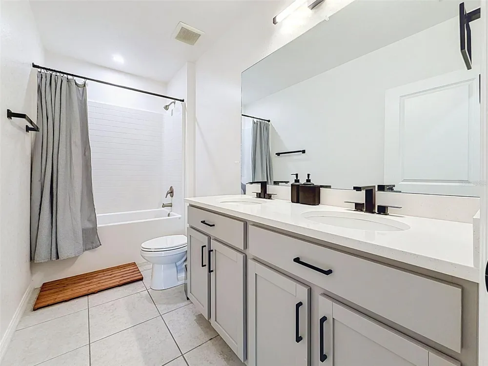 805 WHISPERING PINES ROAD Cape Coral, FL 33993