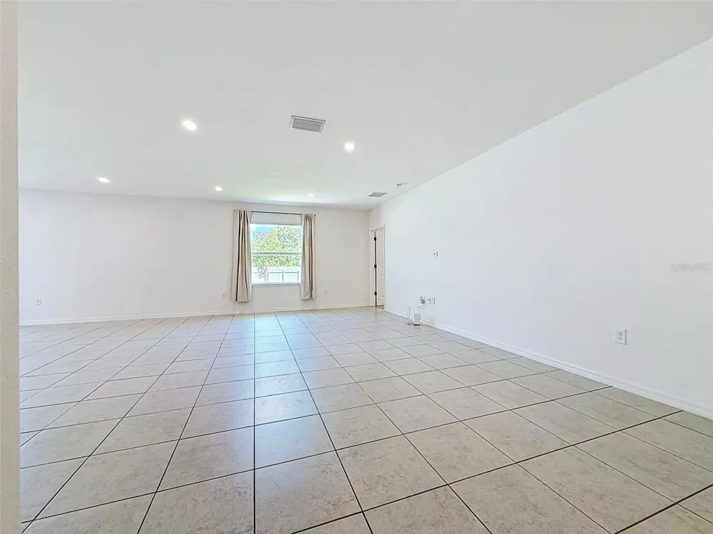 805 WHISPERING PINES ROAD Cape Coral, FL 33993