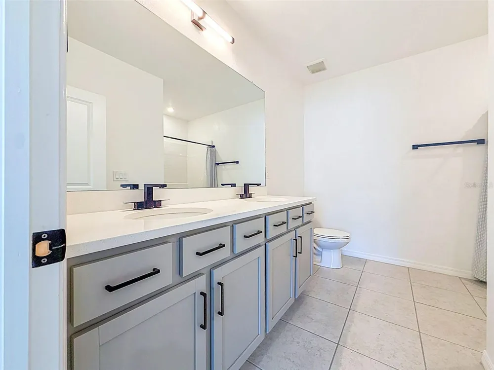 805 WHISPERING PINES ROAD Cape Coral, FL 33993