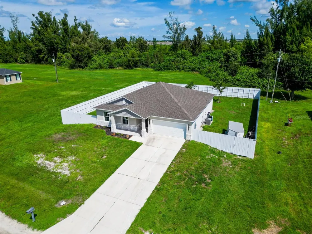 805 WHISPERING PINES ROAD Cape Coral, FL 33993