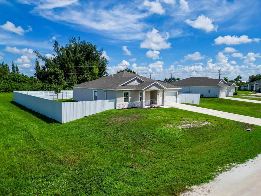 805 WHISPERING PINES ROAD Cape Coral, FL 33993