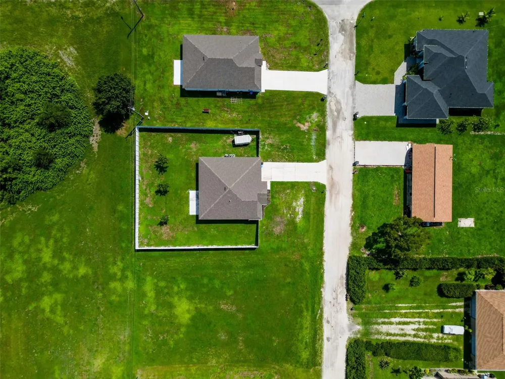 805 WHISPERING PINES ROAD Cape Coral, FL 33993