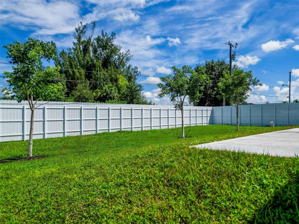 805 WHISPERING PINES ROAD Cape Coral, FL 33993