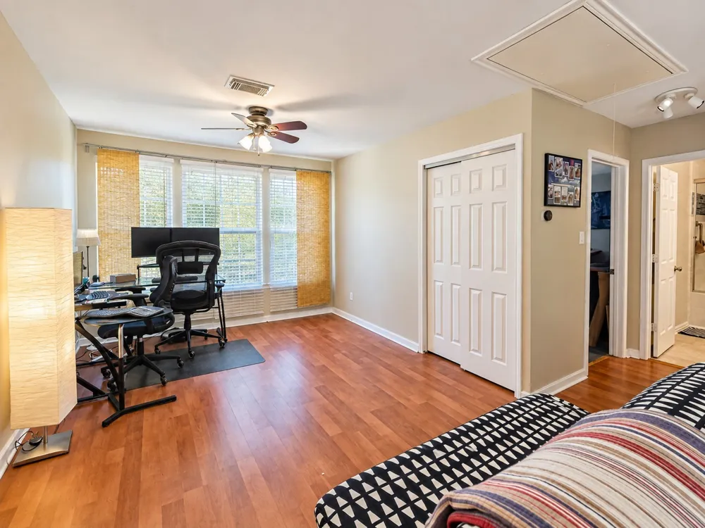 202 Browning Lane Grand Prairie, TX 75052