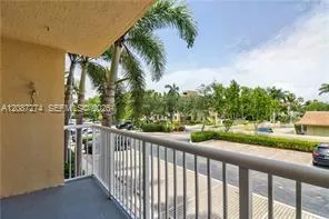 609 E Sheridan St #201 Dania Beach, FL 33004