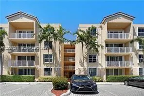 609 E Sheridan St #201 Dania Beach, FL 33004