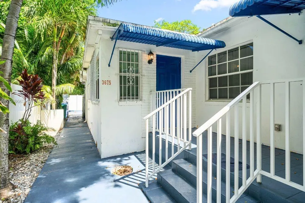 3675 SW 23rd St #A Miami, FL 33145