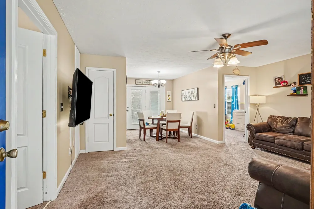 916 Creekview Dr Columbia, TN 38401
