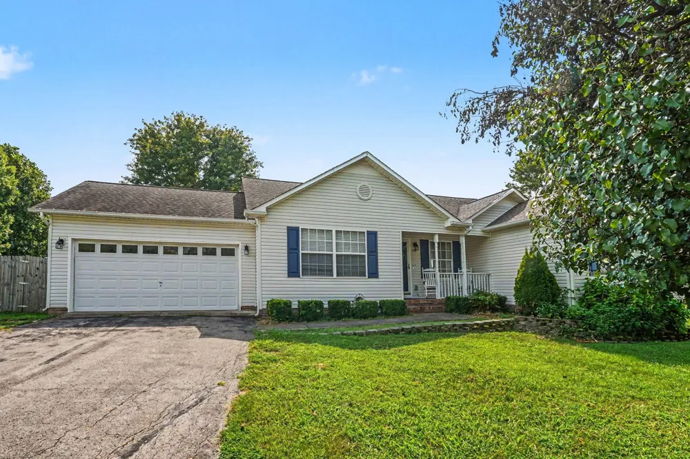 916 Creekview Dr Columbia, TN 38401