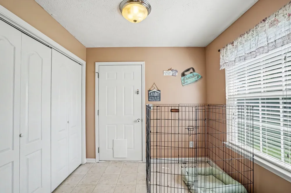 916 Creekview Dr Columbia, TN 38401