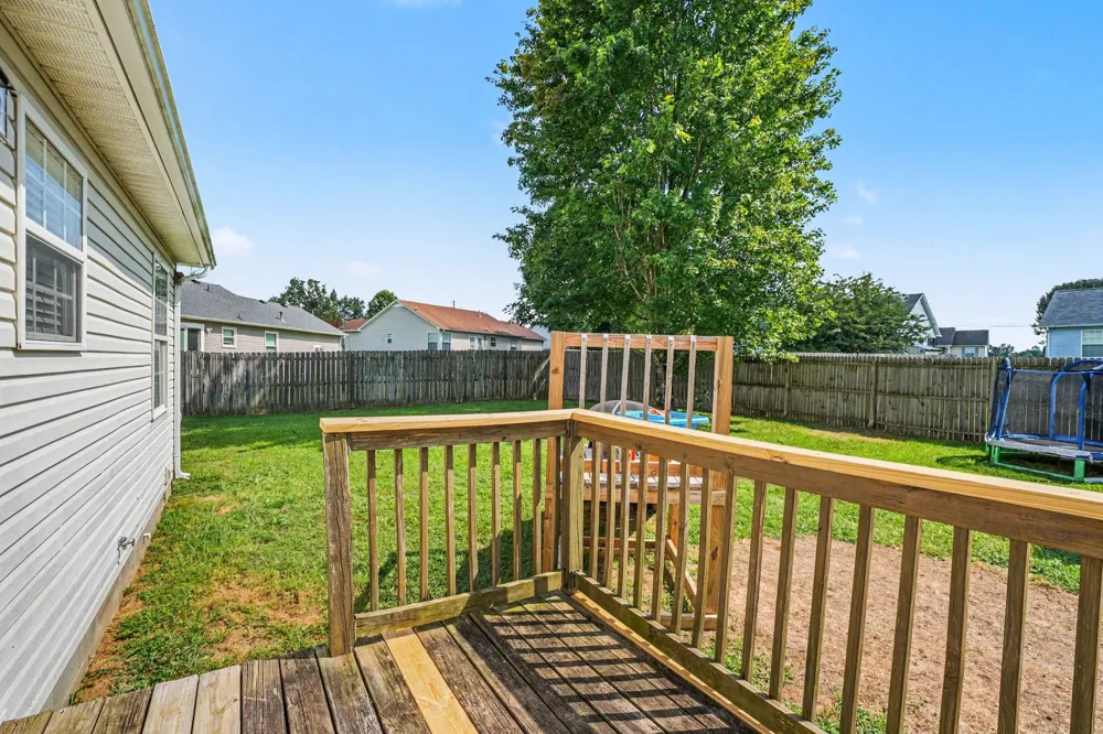 916 Creekview Dr Columbia, TN 38401