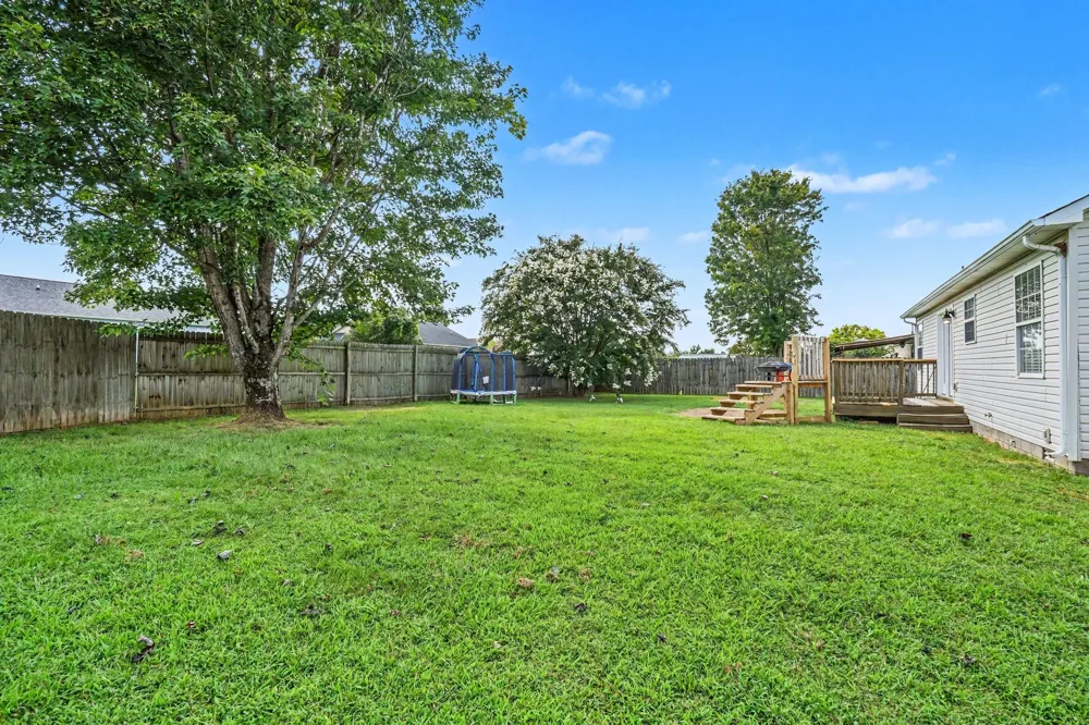 916 Creekview Dr Columbia, TN 38401