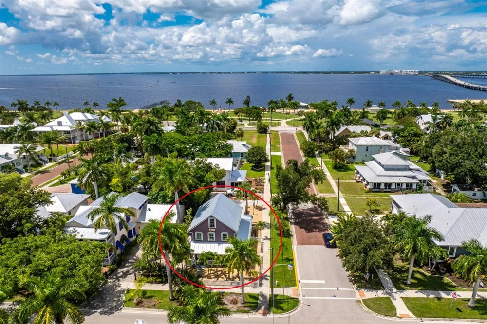 502 W MARION AVENUE Punta Gorda, FL 33950