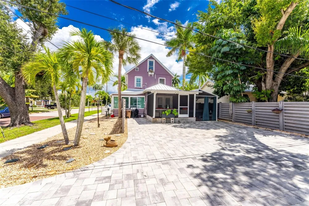 502 W MARION AVENUE Punta Gorda, FL 33950