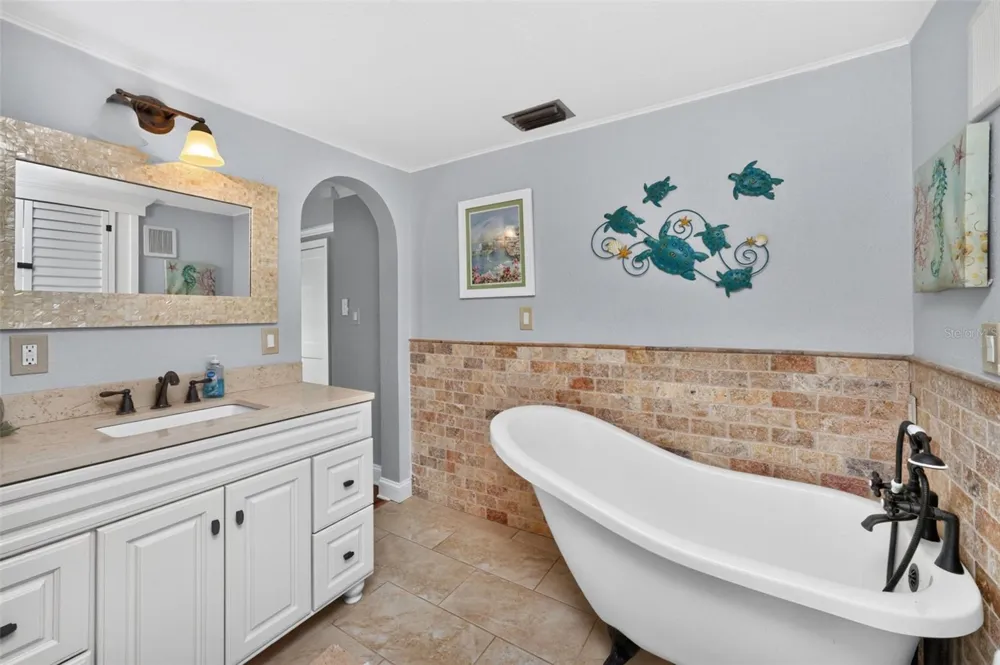 502 W MARION AVENUE Punta Gorda, FL 33950