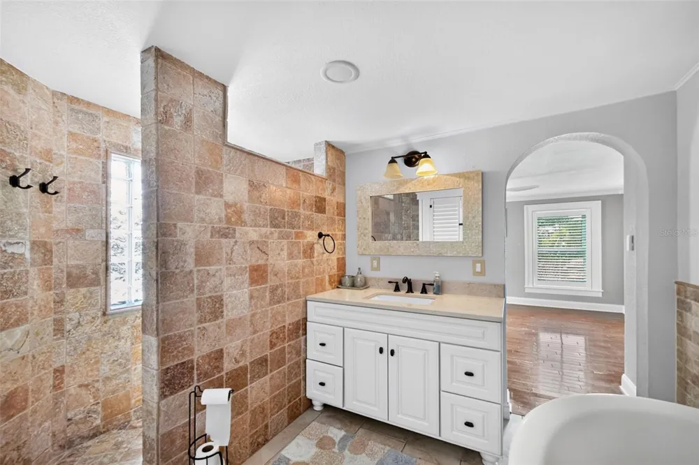 502 W MARION AVENUE Punta Gorda, FL 33950