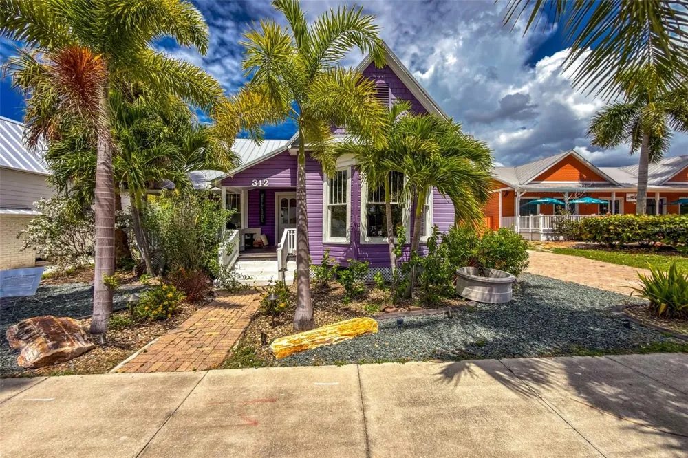 502 W MARION AVENUE Punta Gorda, FL 33950
